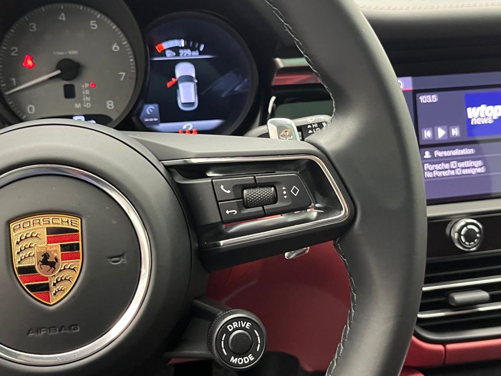 Thumbnail: 2024 Porsche Macan - 14