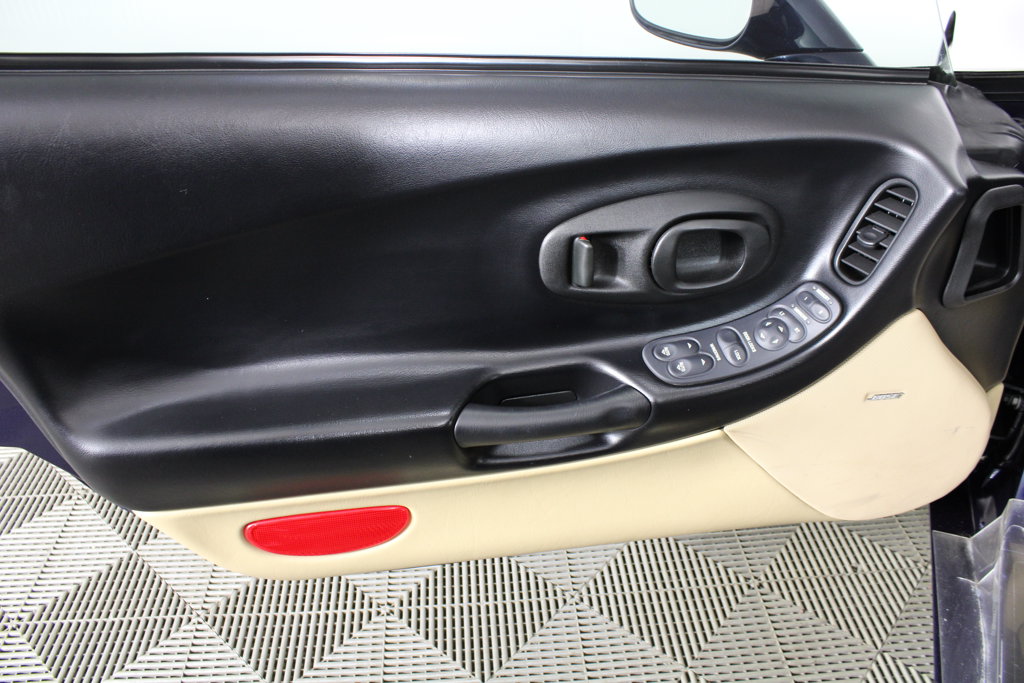 Used 2001 Chevrolet Corvette for sale in 