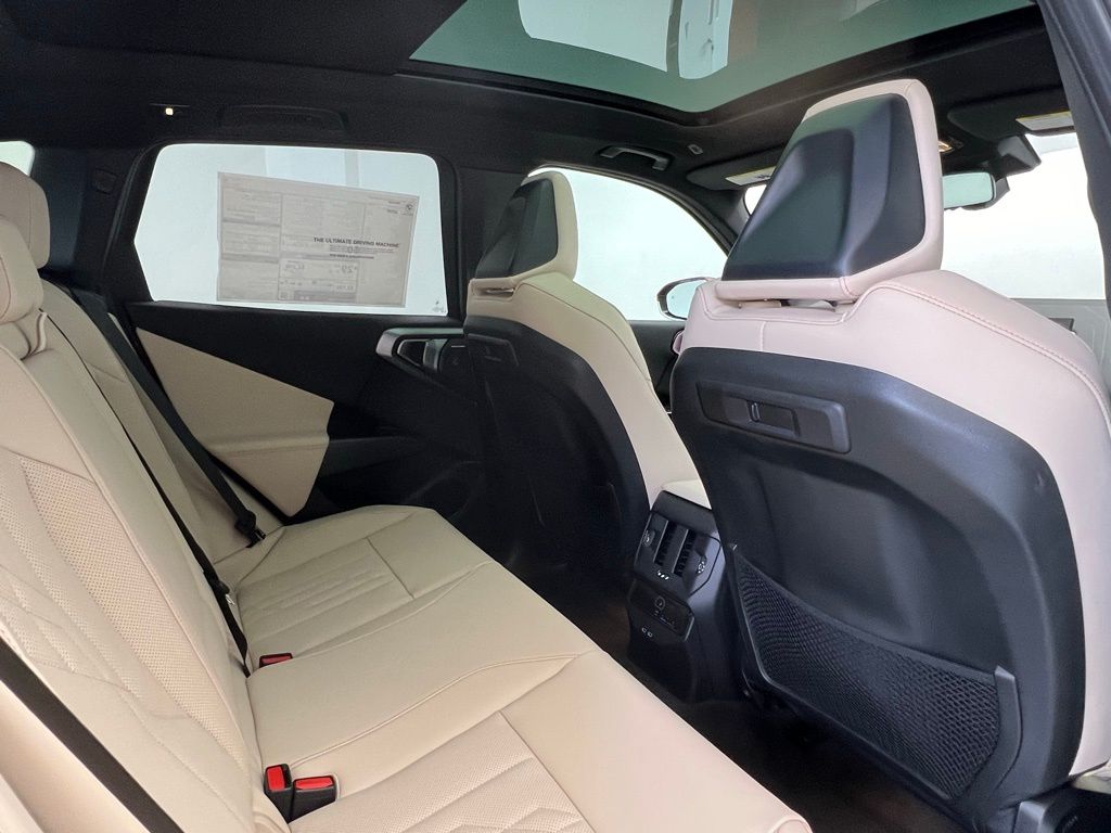 Thumbnail: 2026 BMW X3 - 8