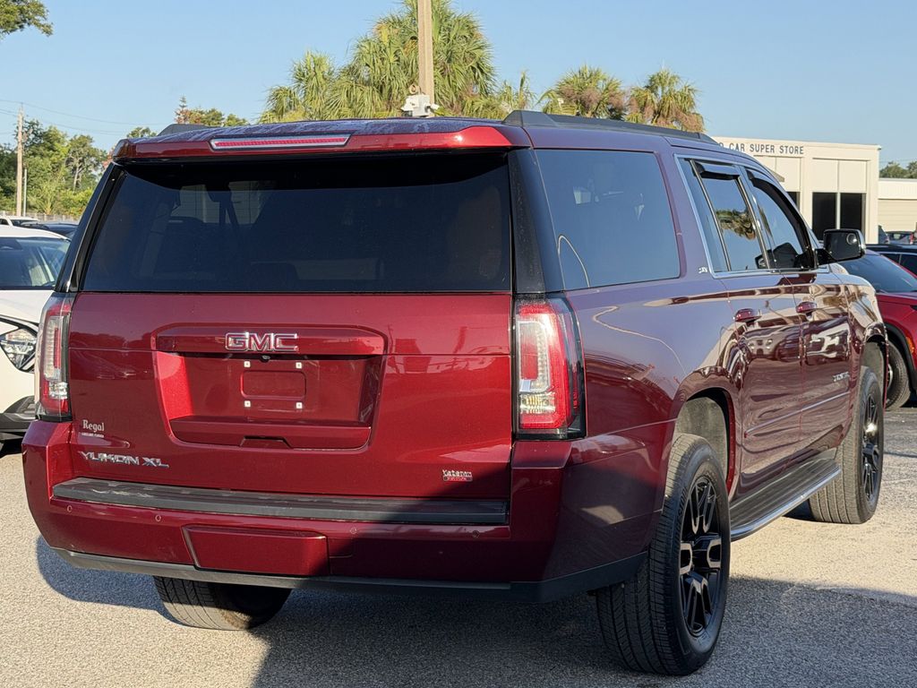 used 2019 GMC Yukon XL car, priced at $23,692