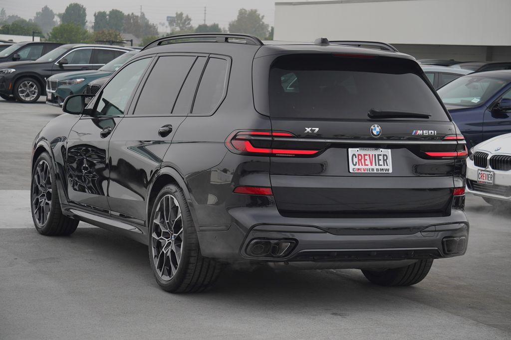 2025 BMW X7 M60i 7