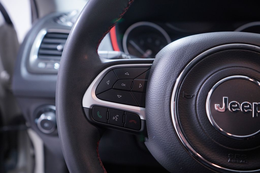 Thumbnail: 2021 Jeep Compass - 19