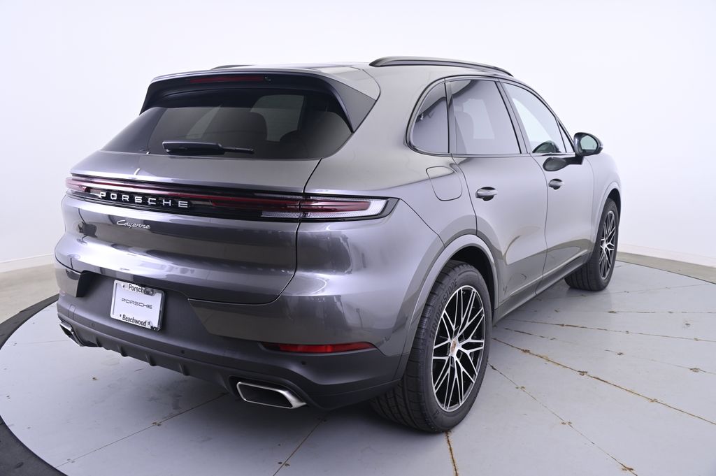 Thumbnail: 2025 Porsche Cayenne - 7