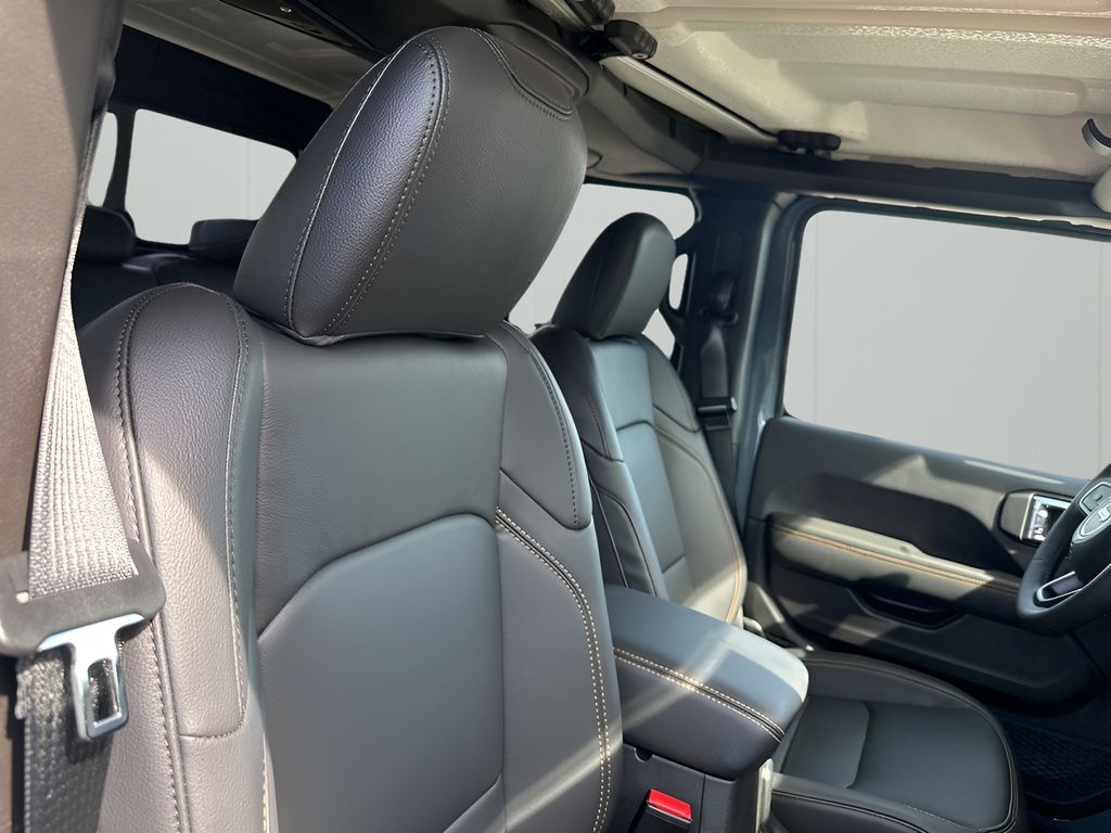 New Car 2025 Jeep Gladiator  For Sale Under $40,000 In Austin, Texas