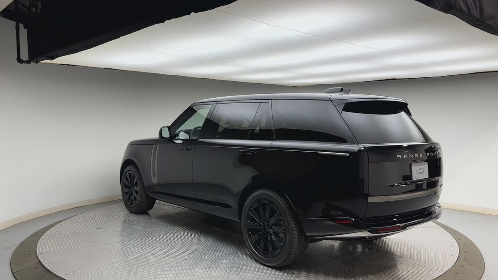 Thumbnail: 2026 Land Rover Range Rover - 4