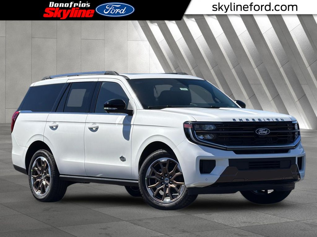 Star White Metallic Tri-Coat 2027 Ford Expedition SUV / Crossover Four-Wheel Drive Automatic