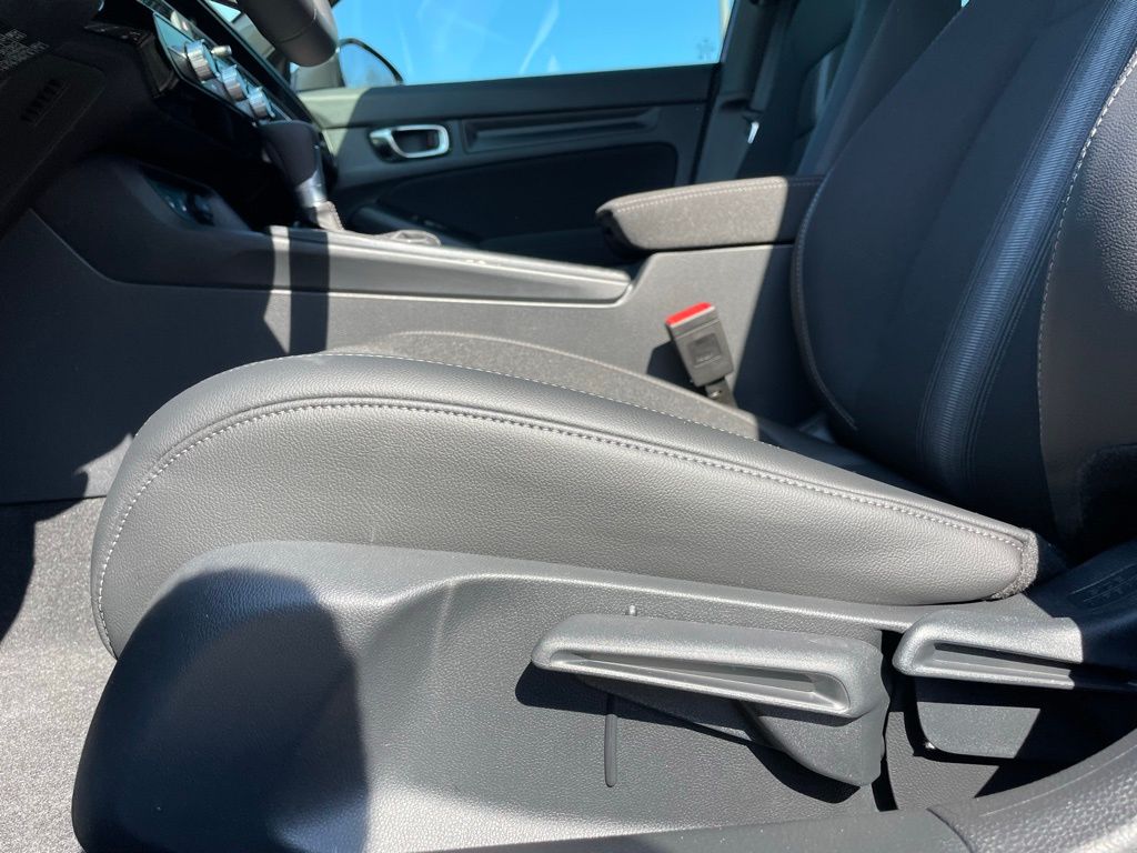 Thumbnail: 2026 Honda Civic - 24