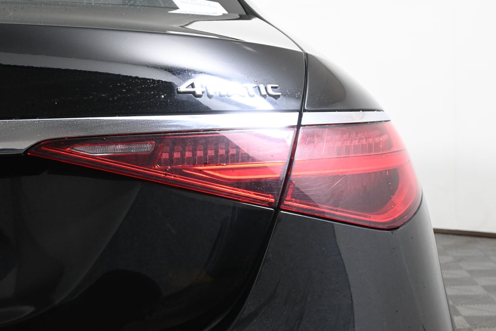 Thumbnail: 2023 Mercedes-Benz S-Class - 13