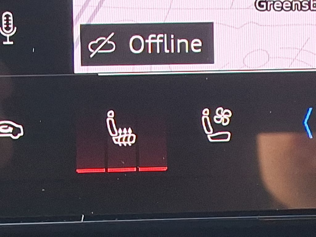 Thumbnail: 2025 Audi Q6 e-tron - 23