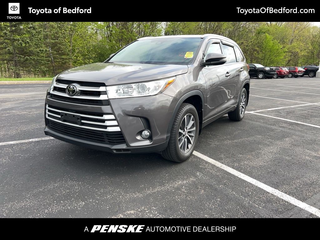 2017 Toyota Highlander XLE -
                Bedford, OH