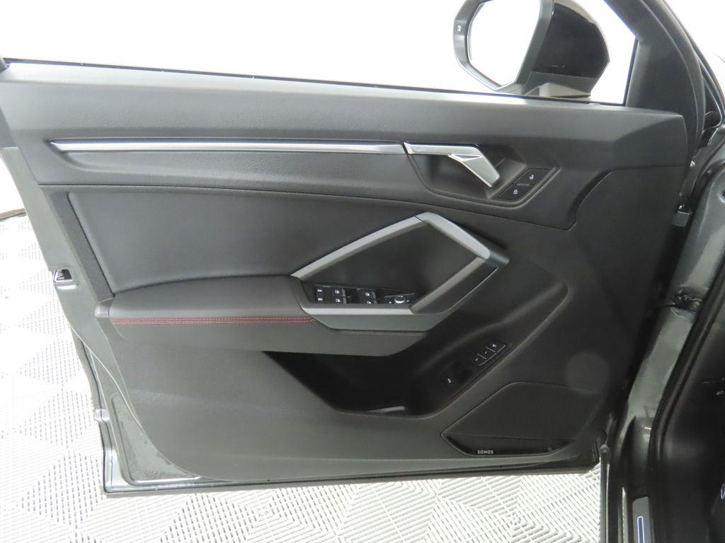 Thumbnail: 2025 Audi Q3 - 30