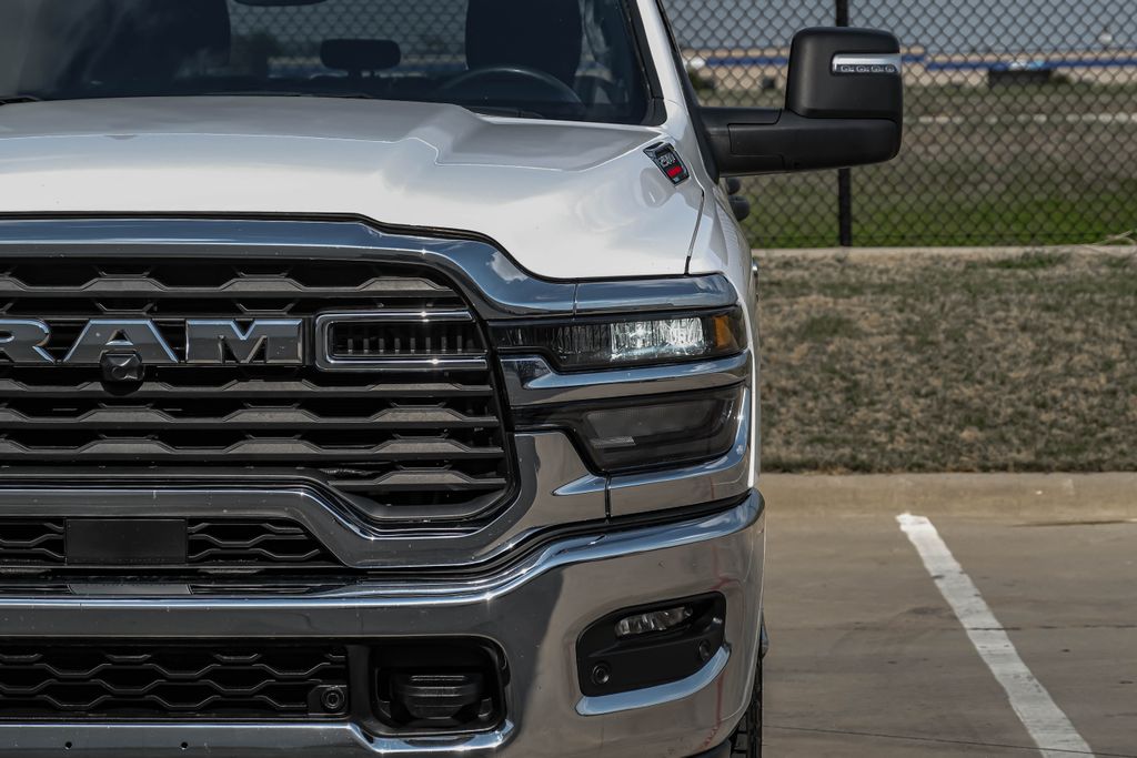 Used 2025 White Ram Big Horn image 46