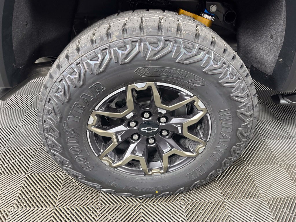 Thumbnail: 2026 Chevrolet Colorado - 17