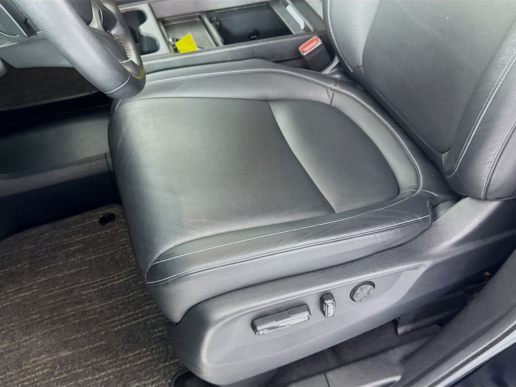 Used Car 2024 Honda Odyssey  Ex-l For Sale Under $35,000 In Austin, Texas