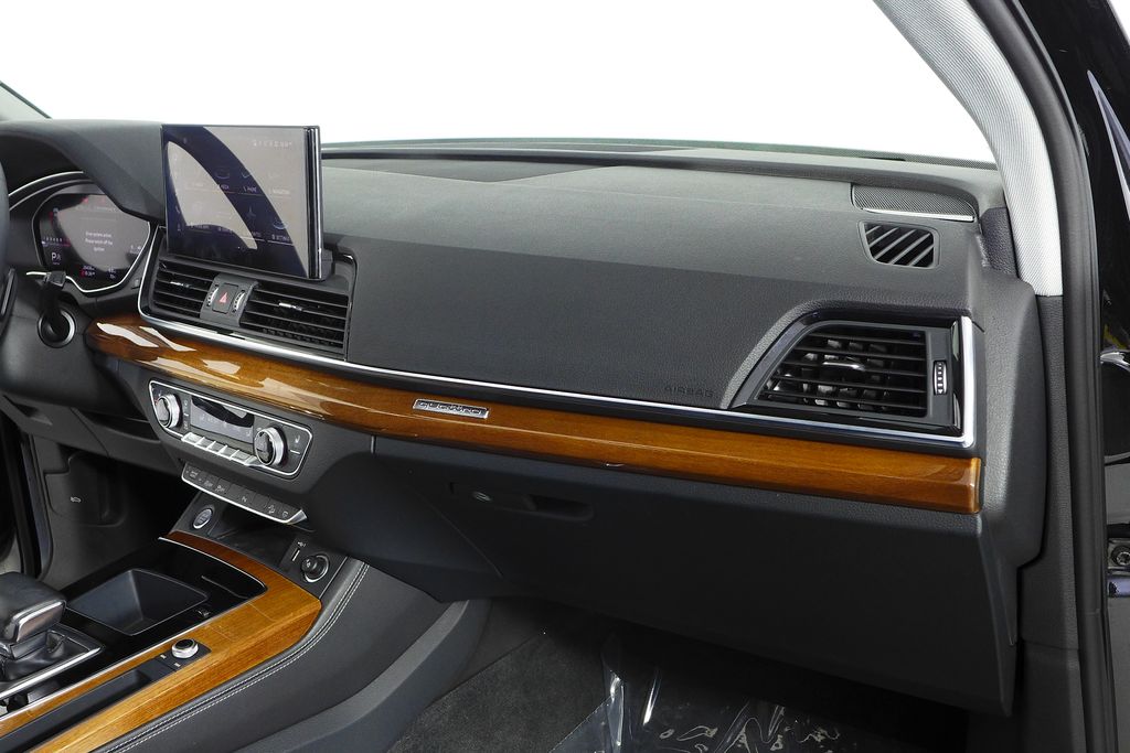 Thumbnail: 2023 Audi Q5 - 14