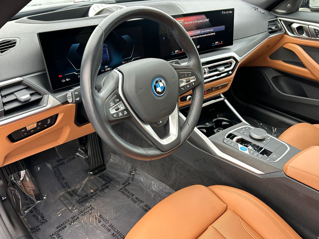 Thumbnail: 2023 BMW i4 - 13