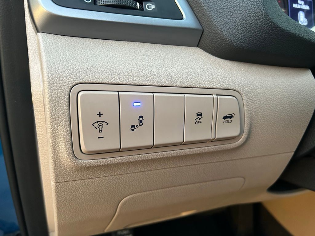 Thumbnail: 2018 Hyundai Tucson - 18