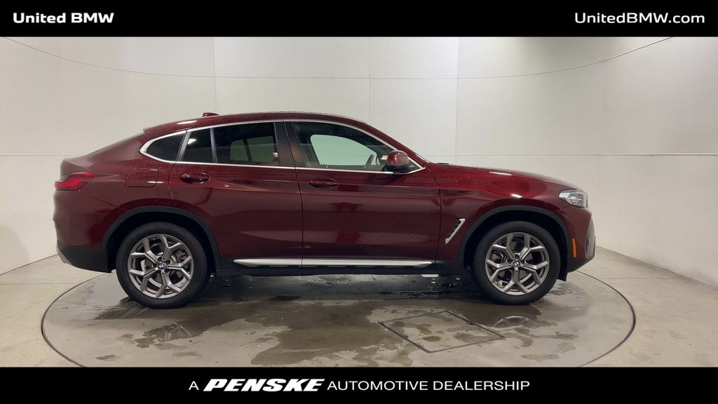 Thumbnail: 2025 BMW X4 - 9