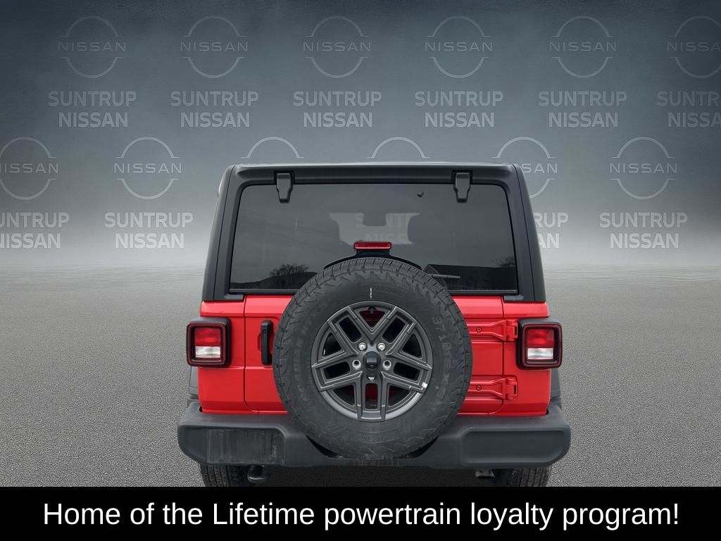 View vehicle photo 5