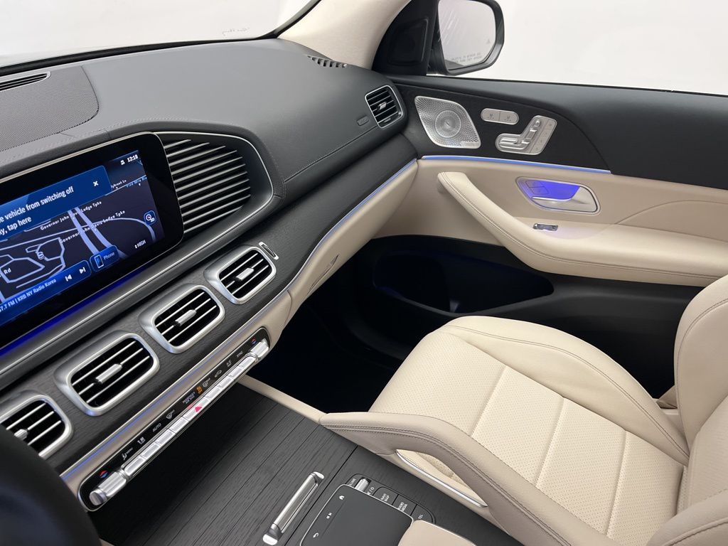 Thumbnail: 2026 Mercedes-Benz GLS - 22