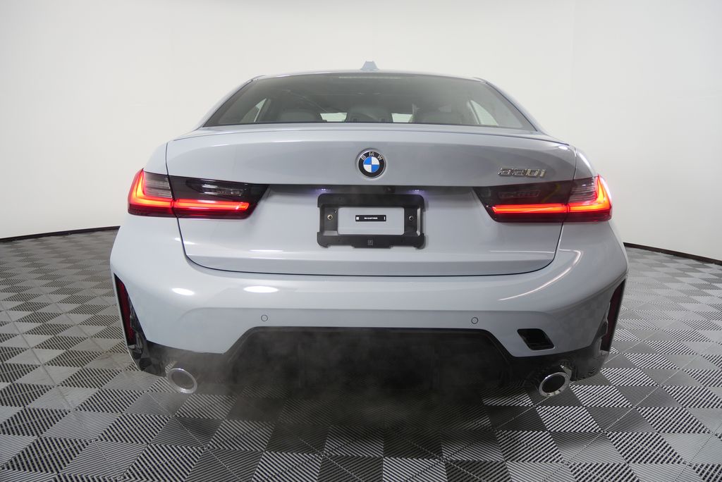 Thumbnail: 2026 BMW 3 Series - 4