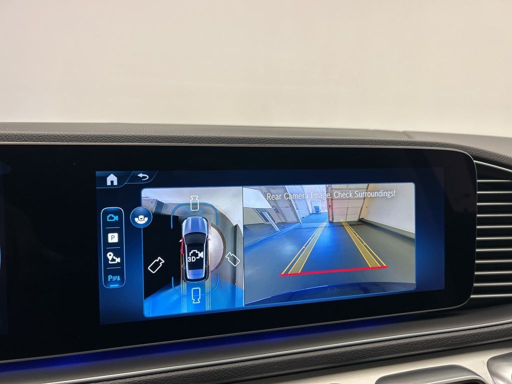 Thumbnail: 2026 Mercedes-Benz GLE - 18