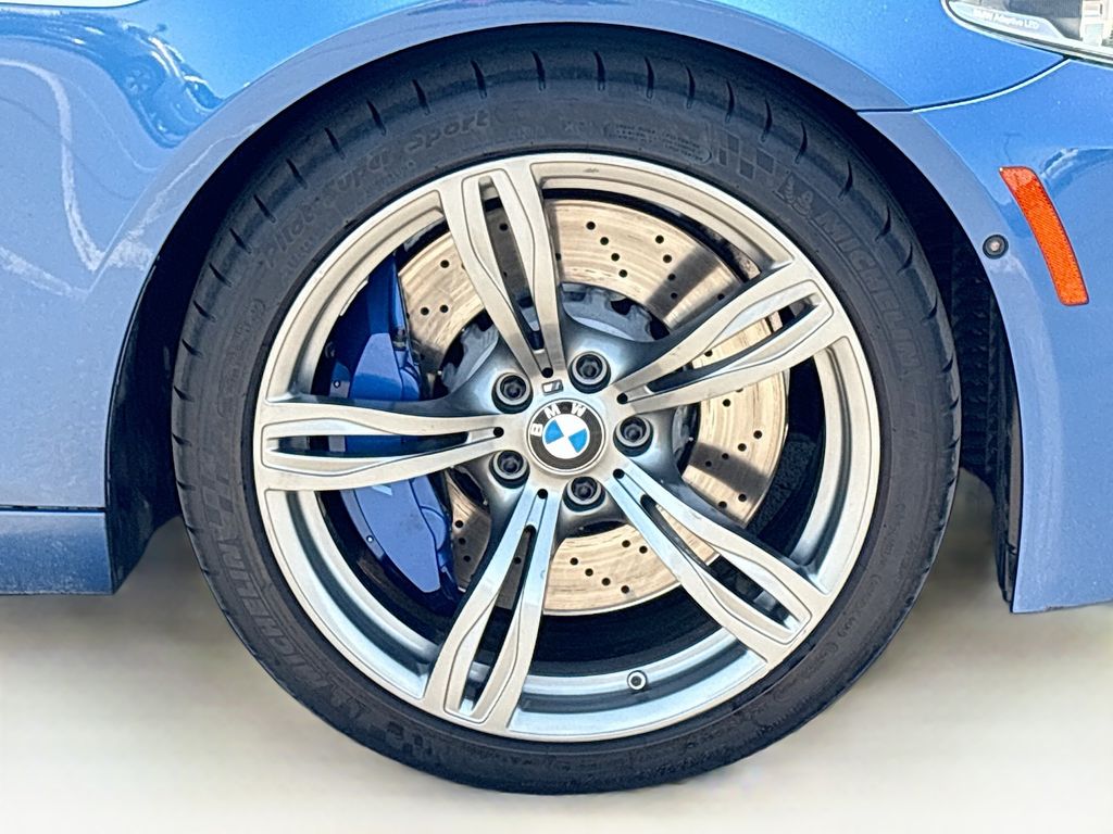 Thumbnail: 2016 BMW M5 - 32