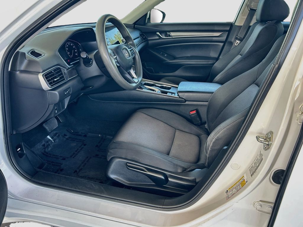 Thumbnail: 2018 Honda Accord - 19