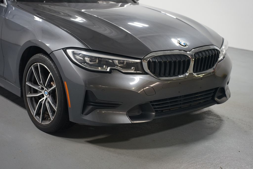 Thumbnail: 2020 BMW 3 Series - 4