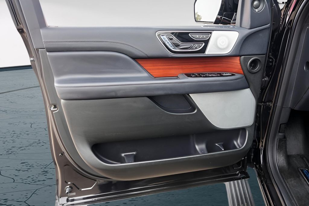 Used Car 2024 Lincoln Navigator L  L Reserve For Sale Under $70,000 In Austin, Texas