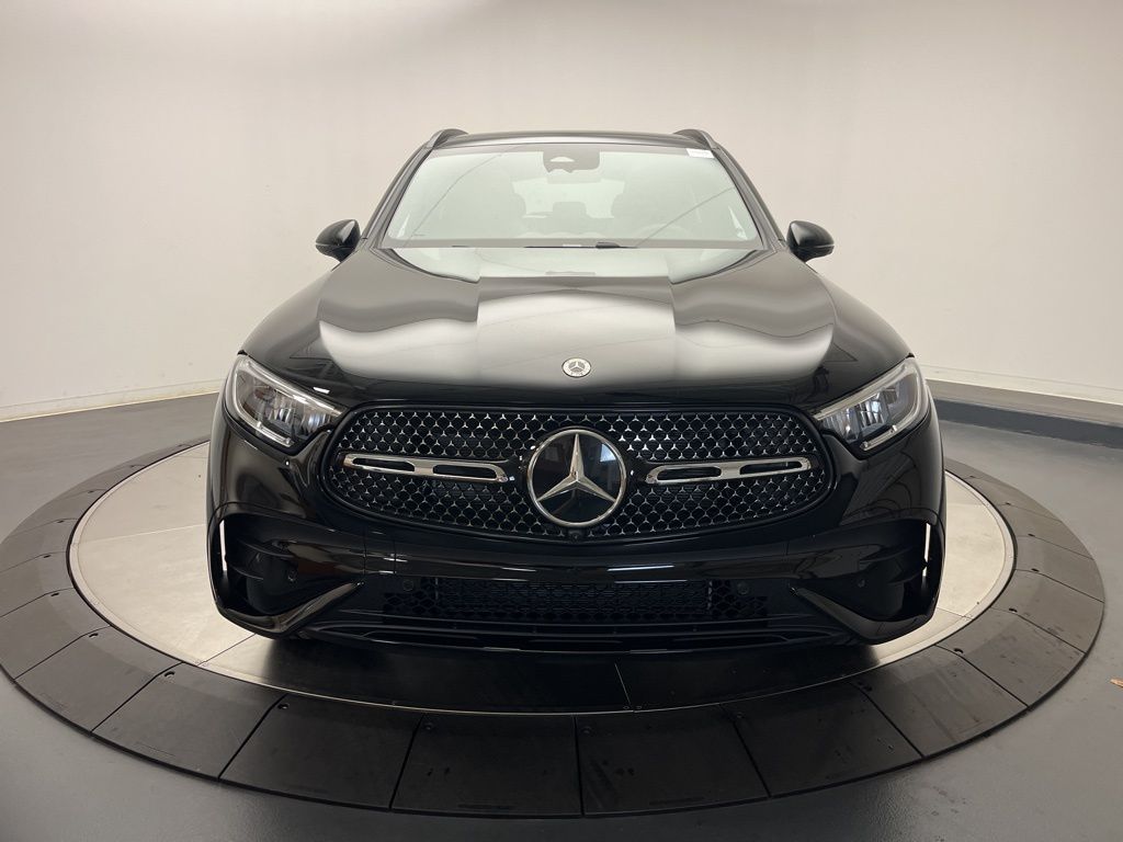 Thumbnail: 2026 Mercedes-Benz GLC - 2