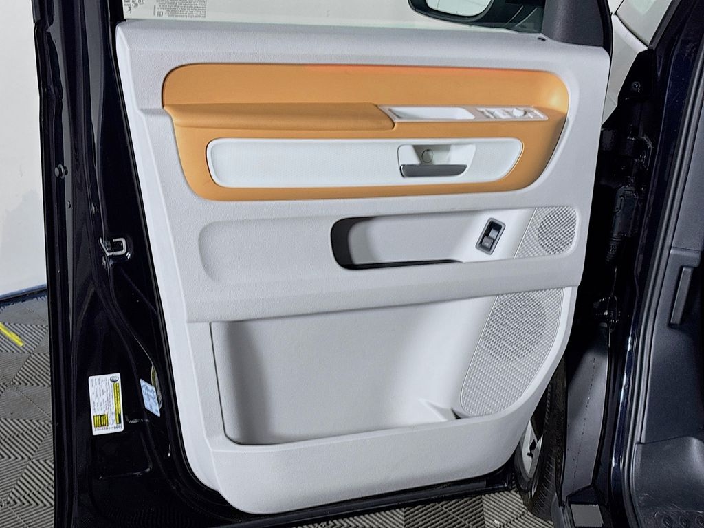 2025 Volkswagen ID. Buzz Pro S Plus