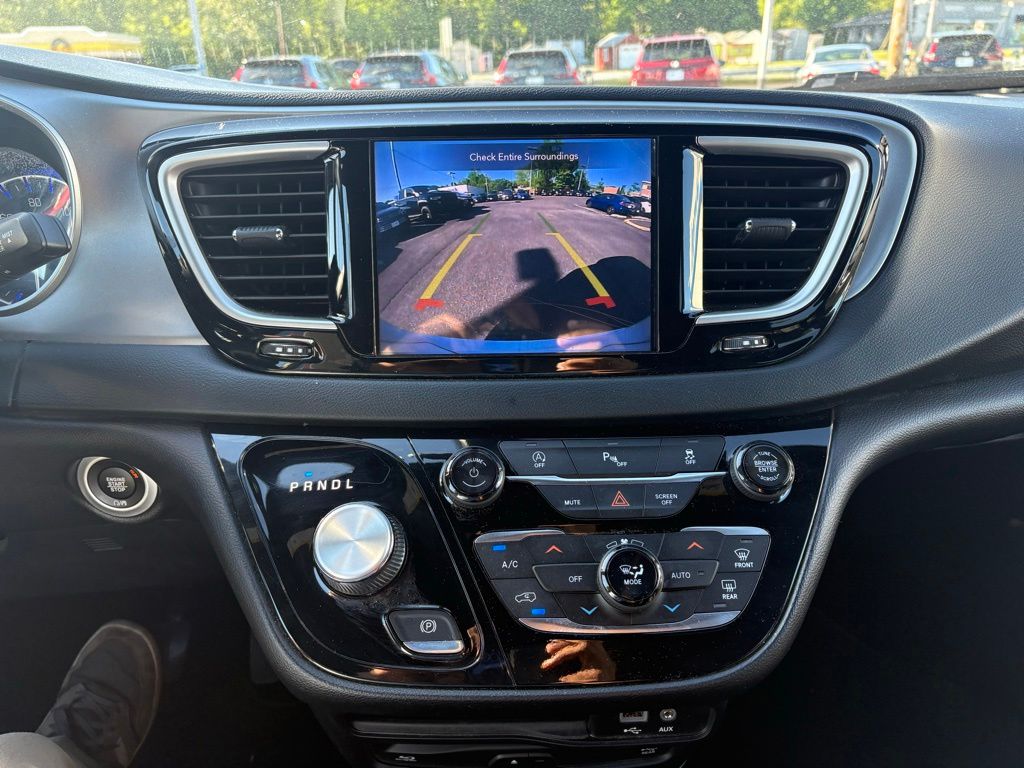 2020 Chrysler Pacifica Touring