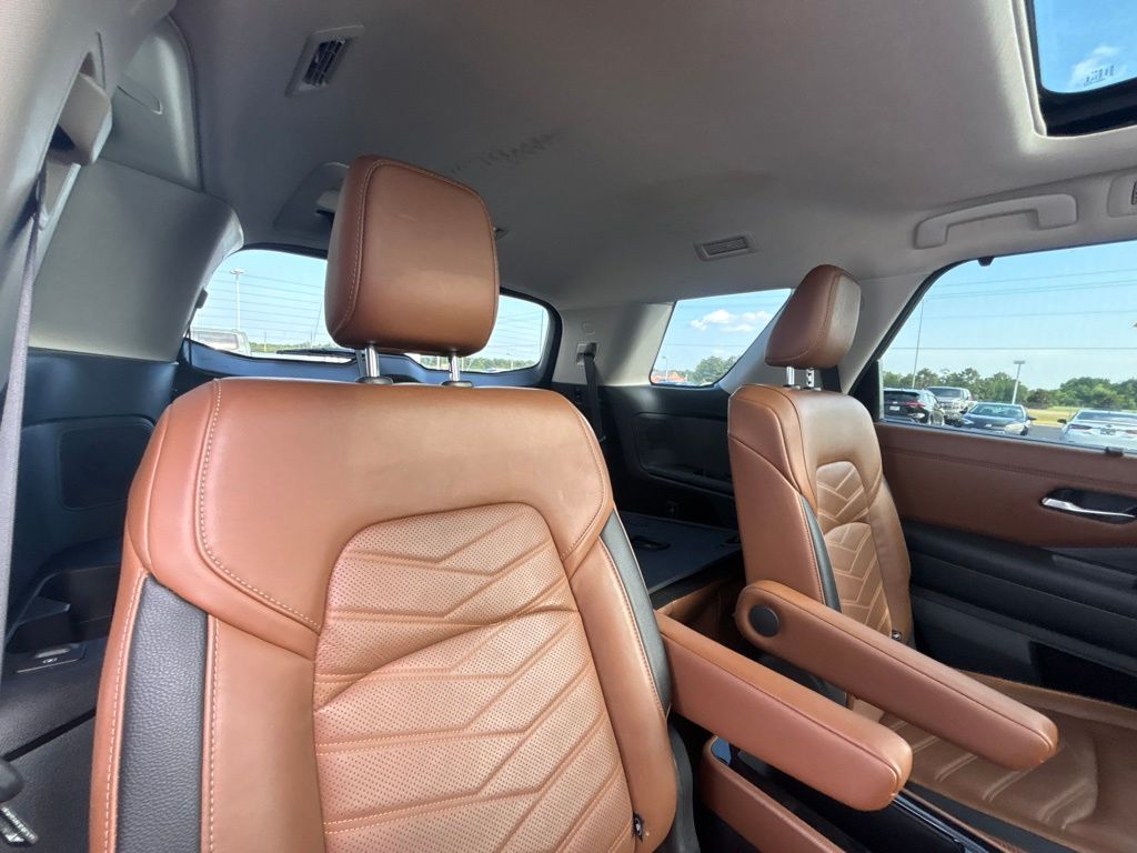 Used 2023 Nissan Pathfinder SUV