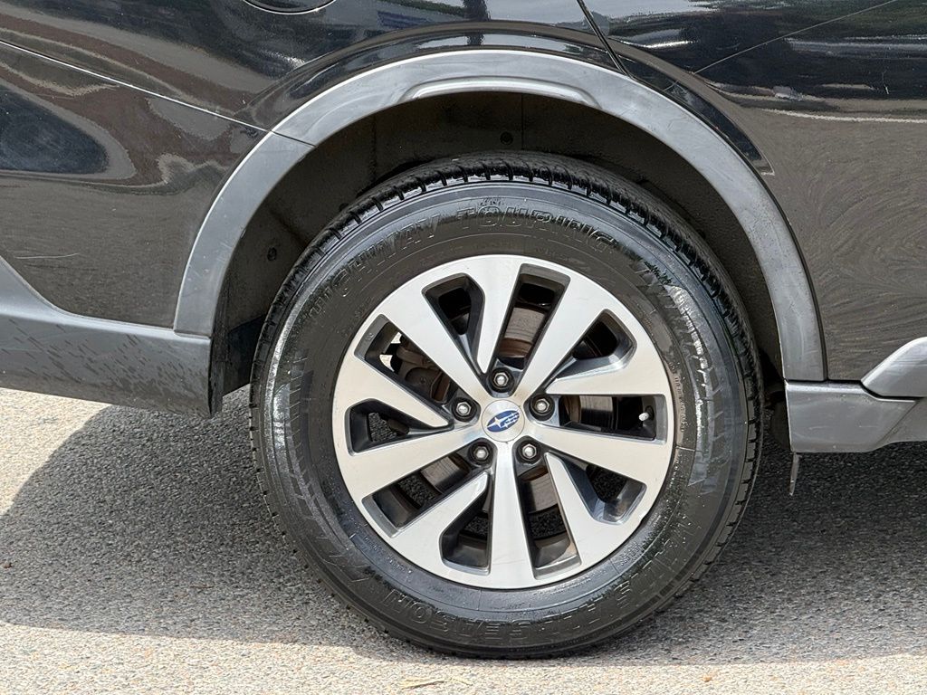 Used 2020 Black Subaru Premium image 11
