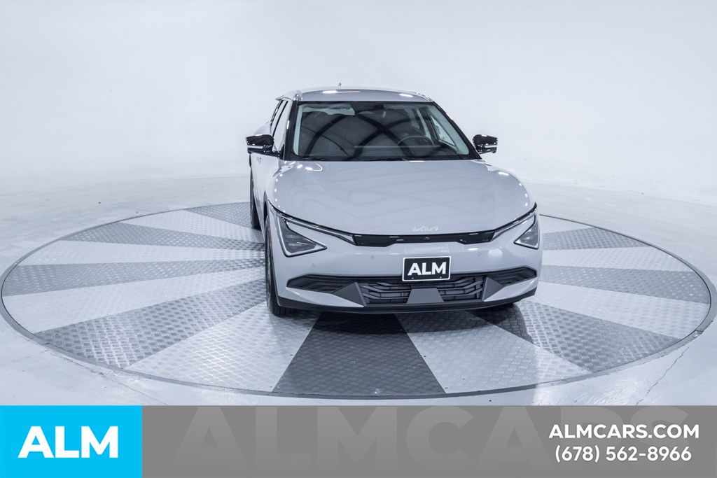 Used 2025 Gray Kia Light image 15