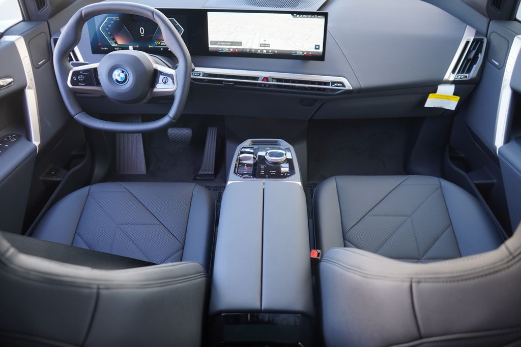 2025 BMW iX xDrive50 13