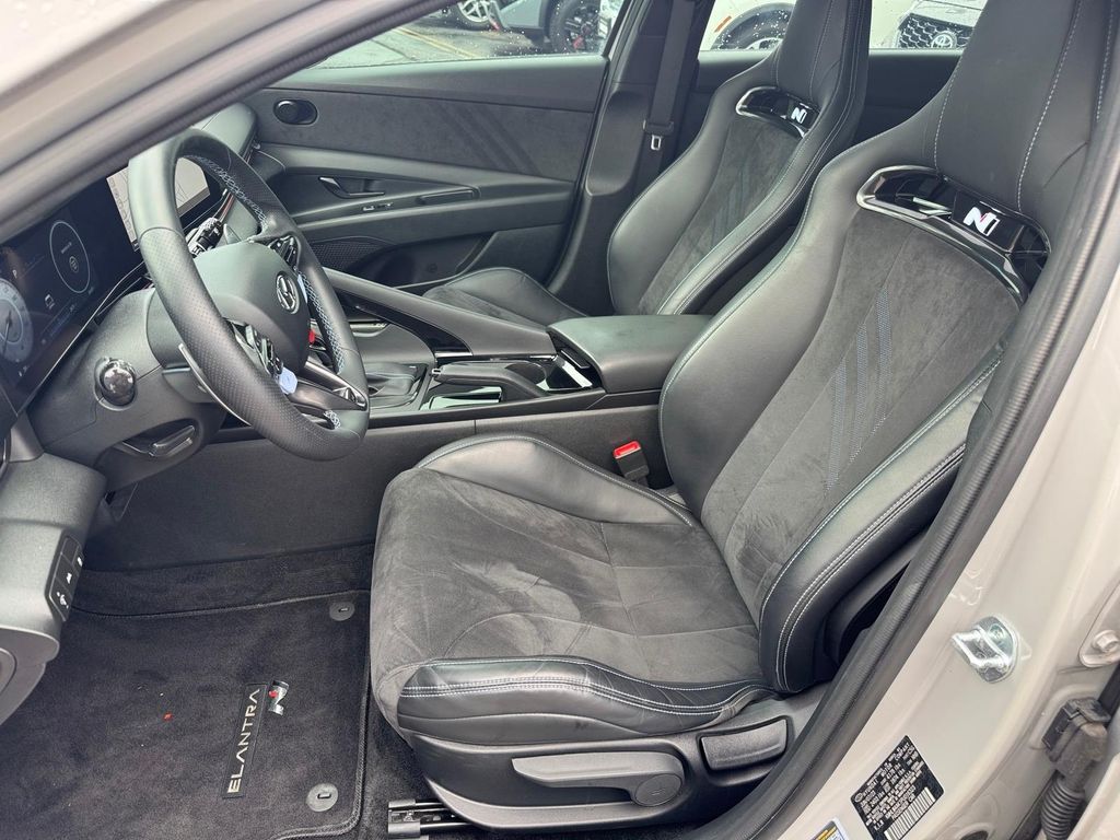 Used 2023 Cyber Gray Hyundai Base image 7