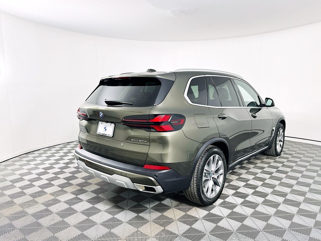 2026 BMW X5 xDrive50e 5