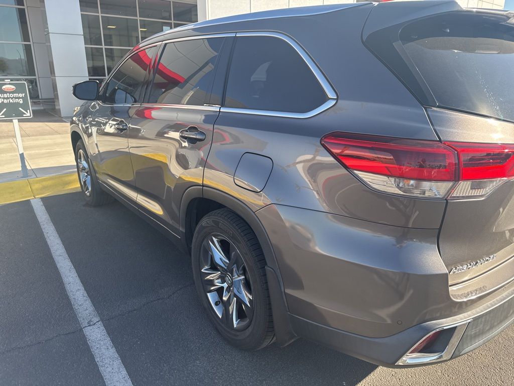 2017 Toyota Highlander Limited Platinum 4