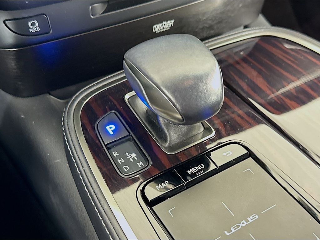 Thumbnail: 2019 Lexus LS - 17
