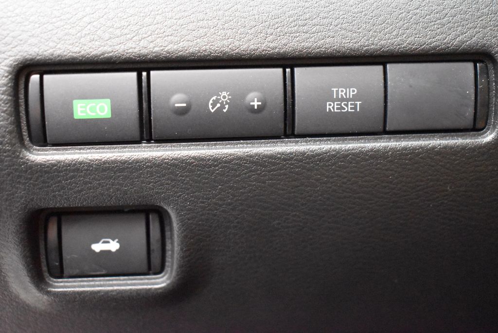 Thumbnail: 2023 Nissan Sentra - 15