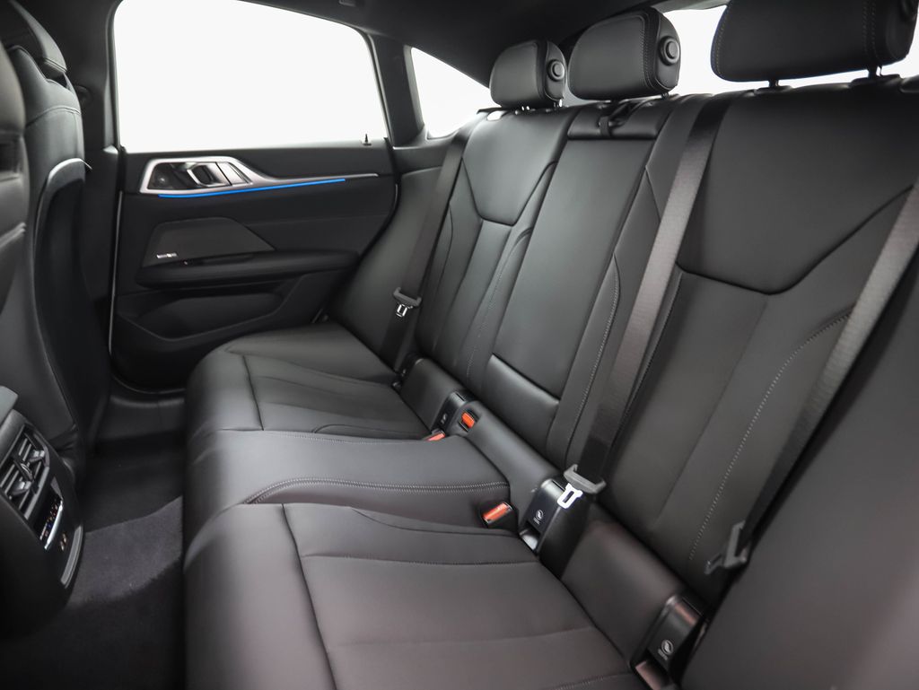 Thumbnail: 2025 BMW i4 - 21