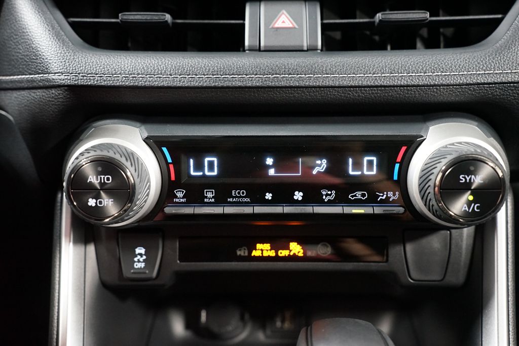 Thumbnail: 2025 Toyota RAV4 - 20