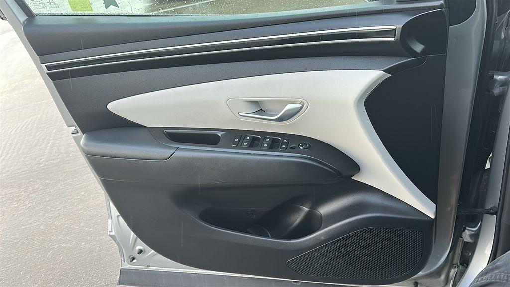 2023 Hyundai Tucson SEL Silver at Community Toyota