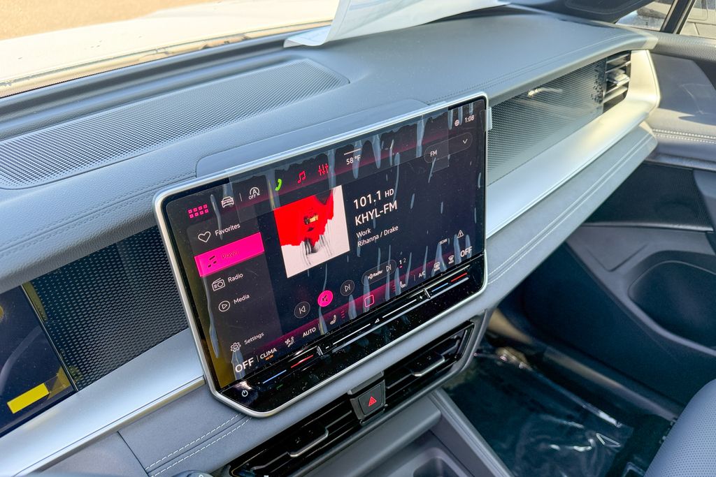 New 2026 White Volkswagen 2.0T SE R-Line Black image 19