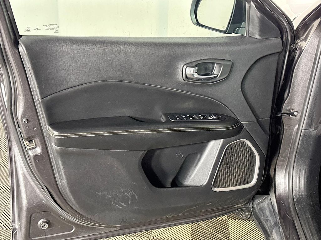 2020 Jeep Compass Sport