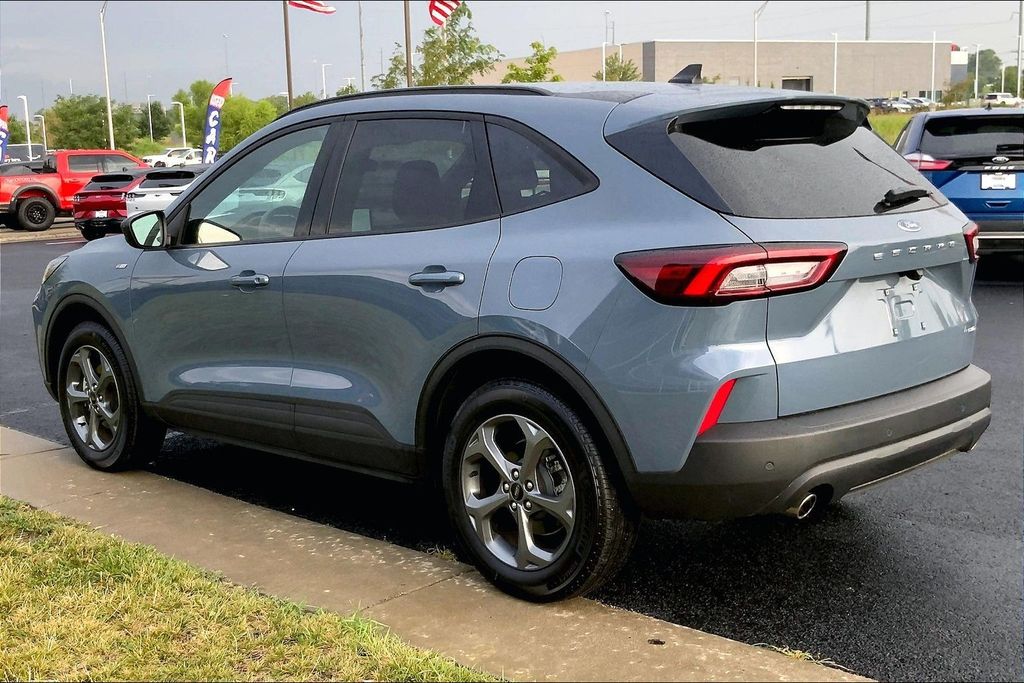 Used 2025 Ford Escape ST-Line with VIN 1FMCU9MN8SUA52396 for sale in Kansas City