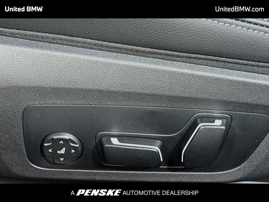 Thumbnail: 2026 BMW 4 Series - 4