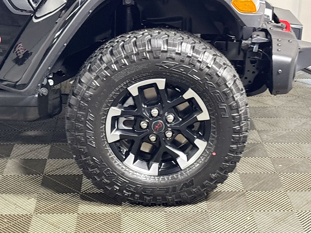 2026 Jeep Gladiator Shadow Ops